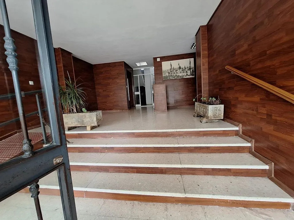 Ingresso - Flat with Terrace and Balcony in West