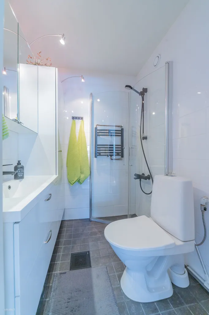 Bagni - Flat with East-West View in Pori Centre