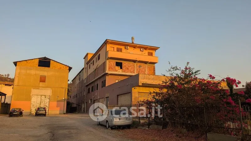 Extérieur - Commercial Building with Terraces on SS106, Crotone
