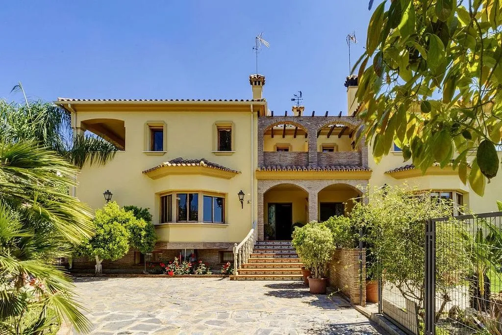 Extérieur - Chalet with Pools and Terrace in Benahavís