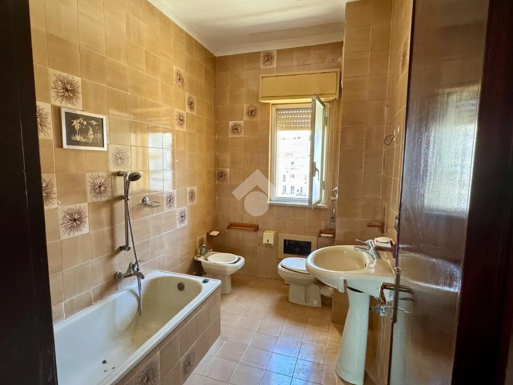 Bathrooms - Apartment with Balcony in Palermo Centre