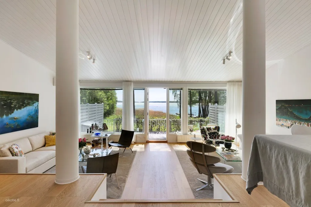 Elutuba - Modern Villa with Sea View in Soukanranta, Espoo
