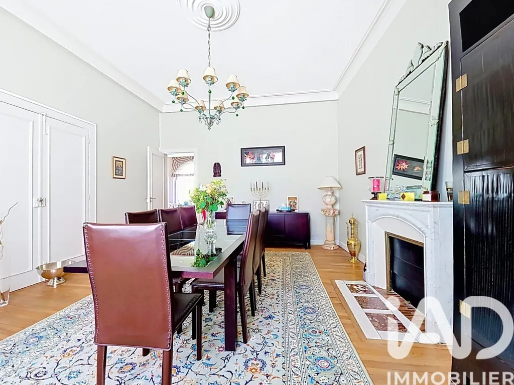 Maison 14 pièces à Reims