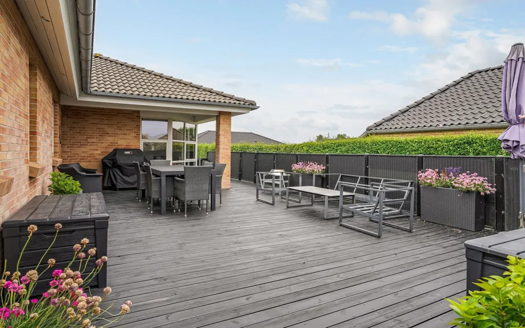 Terrass - Contemporary Villa with Garden in Middelfart
