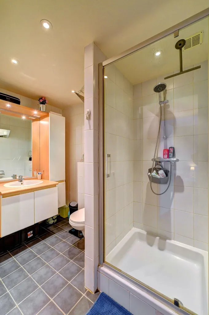 Vannitoad - Duplex Apartment with Parking in Overijse Centre