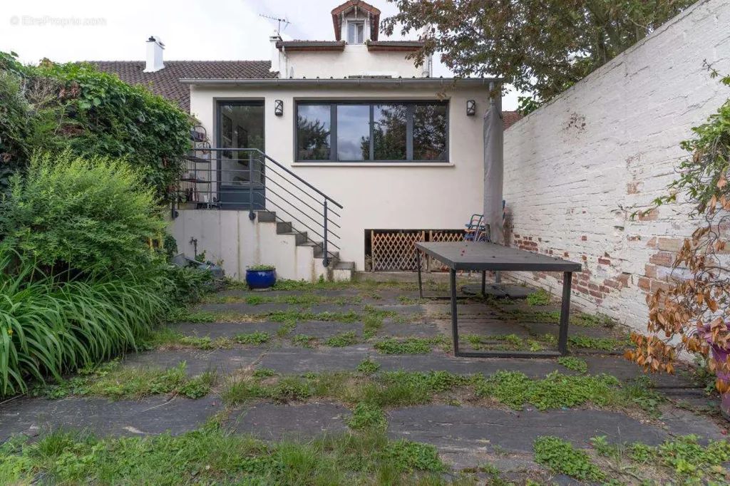 Maison 8 pièces à Houilles