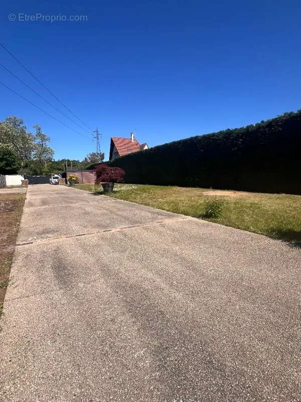 Maa asukohas Eragny