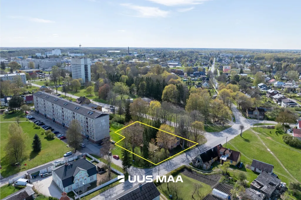 Õhuvaade - Two-Storey Cottage for Renovation in Paide