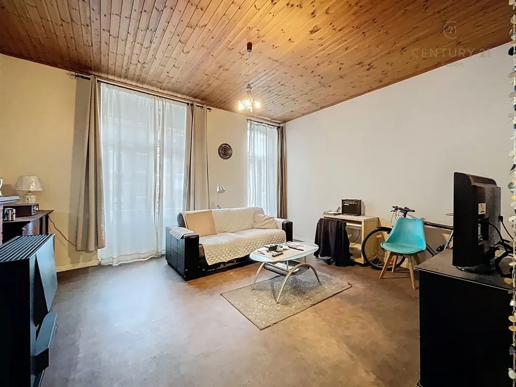 Duplex 3 Chambres avec Combles Aménageables à Anderlecht