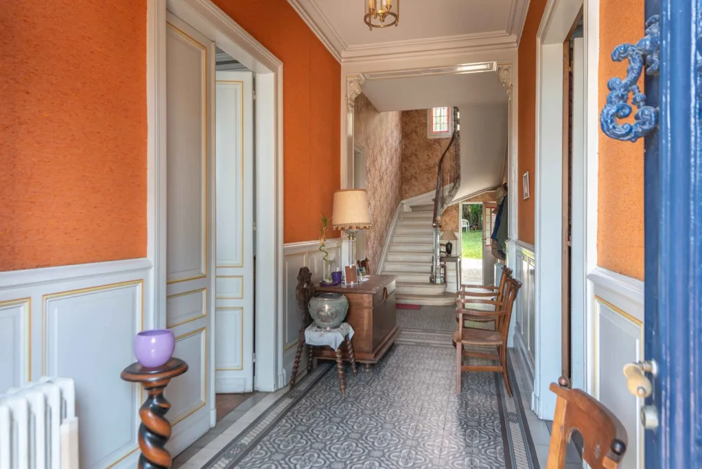 Esik - Maison de Maître with Garden in Quinsac