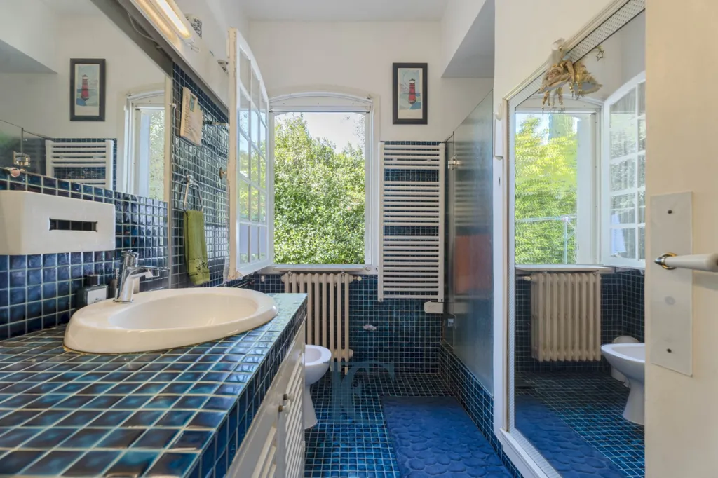 Salles de bain - Maison de Plain-Pied avec Piscine près de la Plage