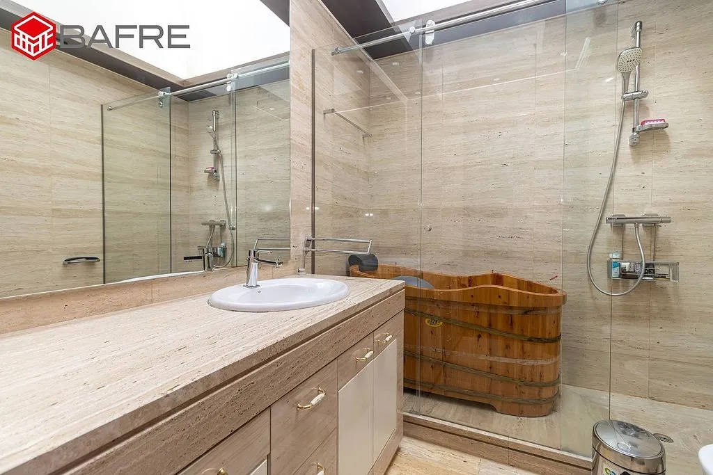 Vannitoad - Chalet with Pool in La Finca, Madrid