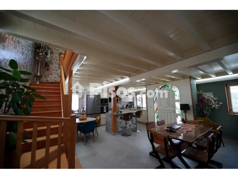 Salle à manger - Chalet with Traditional Architecture in Cudón