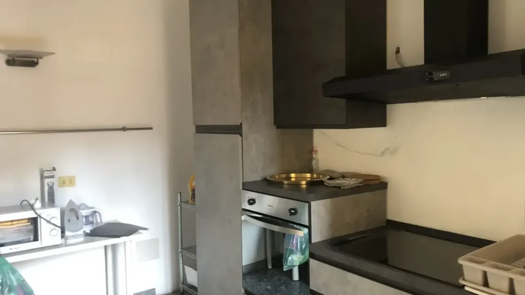 Cucina - Trilocale with Balcony in Florence