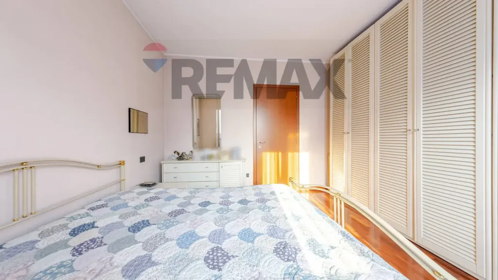 Magamistoad - Bright Triplex with Balconies in Opera