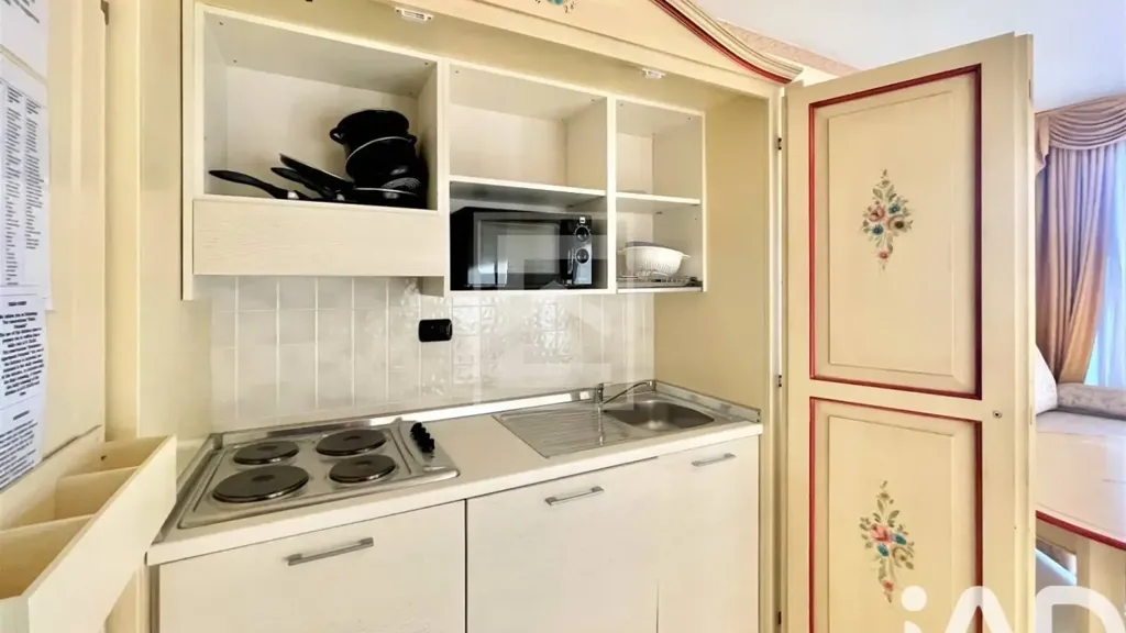 Cuisine - Penthouse with Pool View in Desenzano del Garda