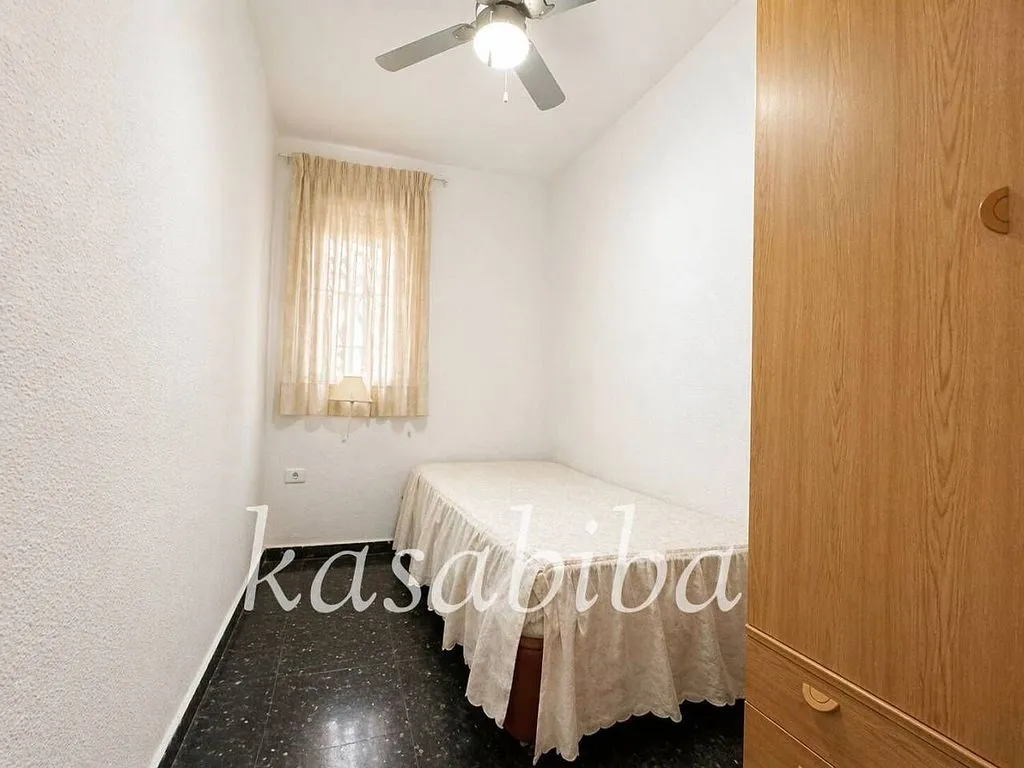 Chambres - Apartment with Large Terrace in Estramurs