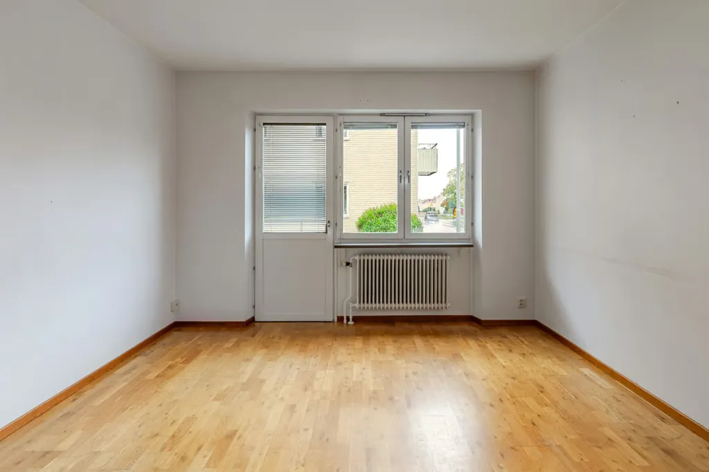 Toad - Bright Apartment with Balcony in Stockholm