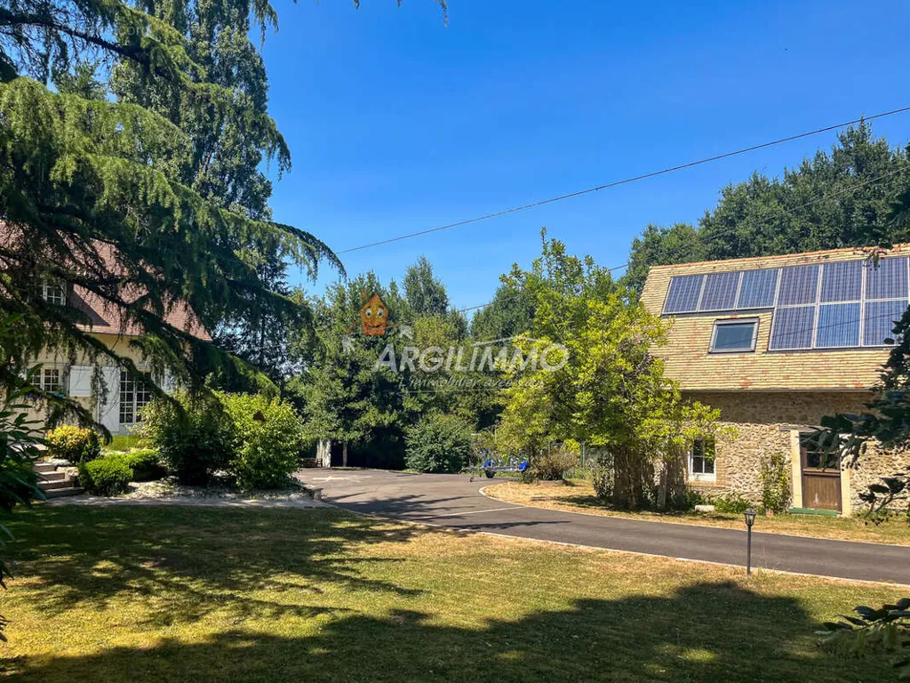 Extérieur - Ensemble Immobilier avec Piscine à 20 min du Mans