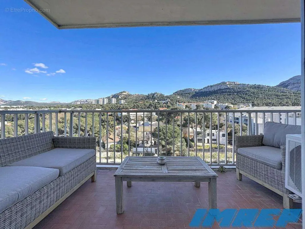 Appartement 6 pièces à Marseille-8e