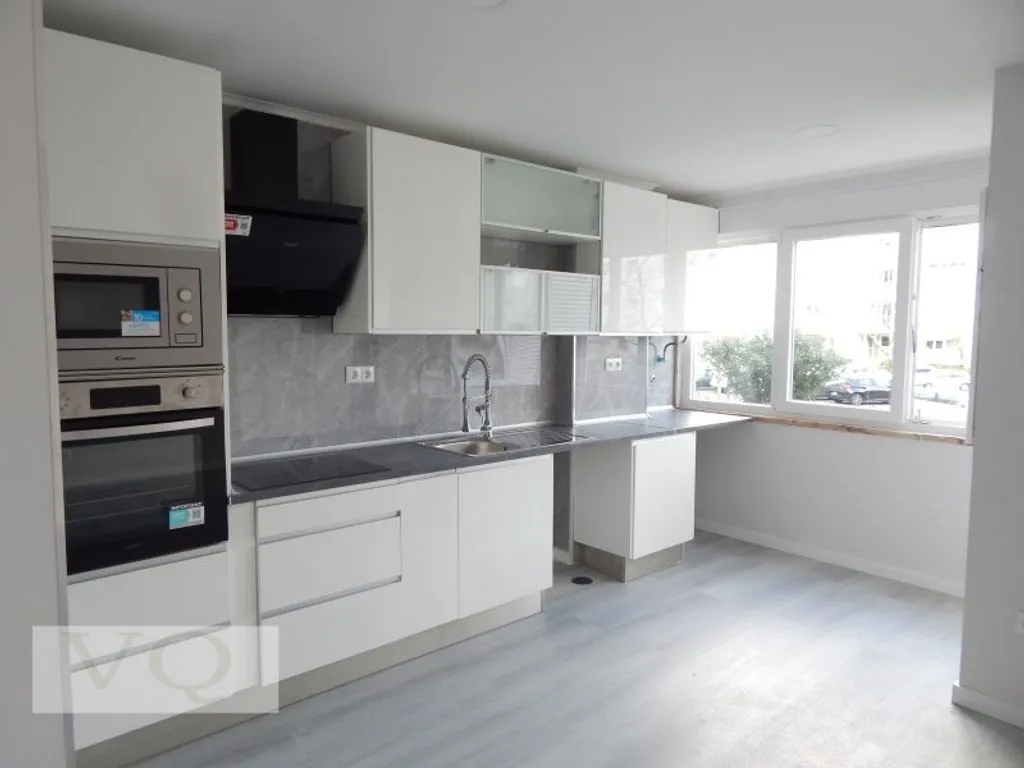 Cuisine - Renovated Flat with Solar Orientation in Oeiras