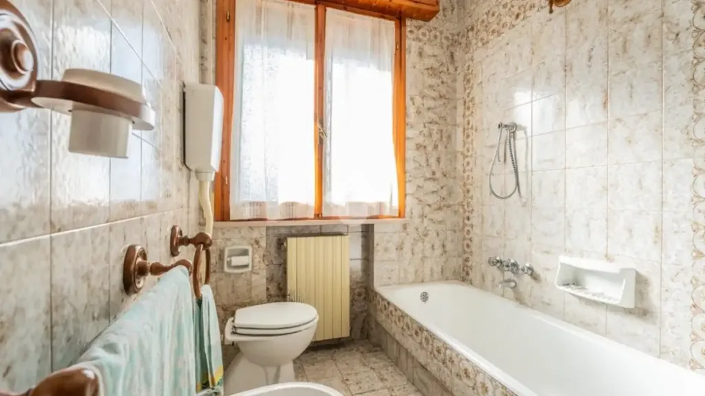 Salles de bain - Apartment with Balcony in Rimini