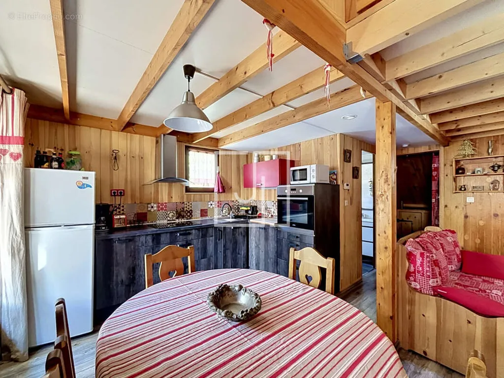 Söögituba - Renovated Chalet with Garden in Barcelonnette