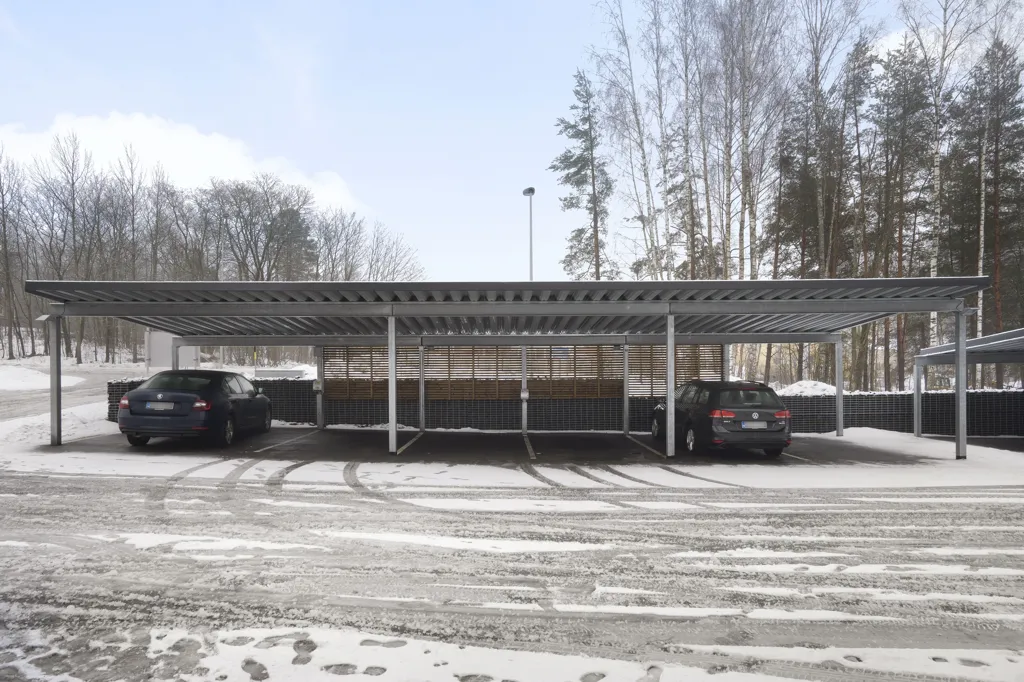 Garage - Modern Apartment with Sauna in Kaivoksela, Vantaa