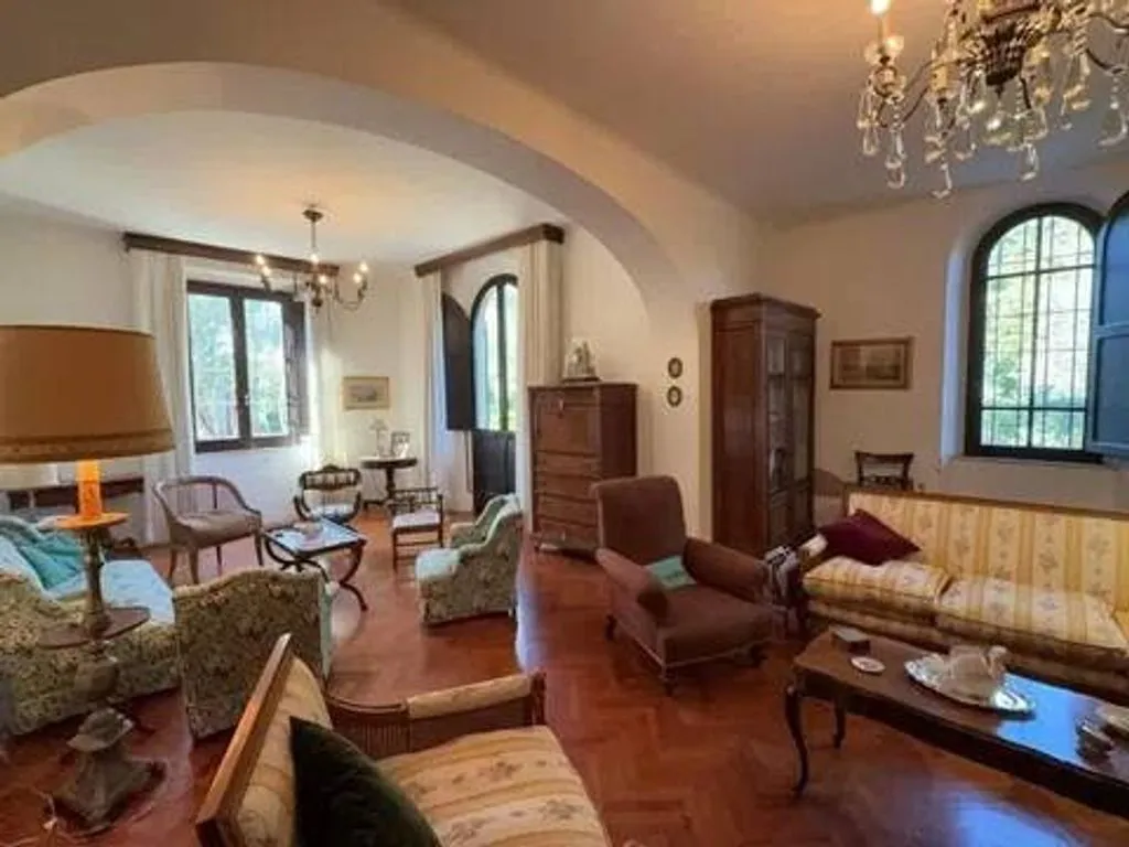 Séjour - Historic Villa with Panoramic Tower in Tuscany