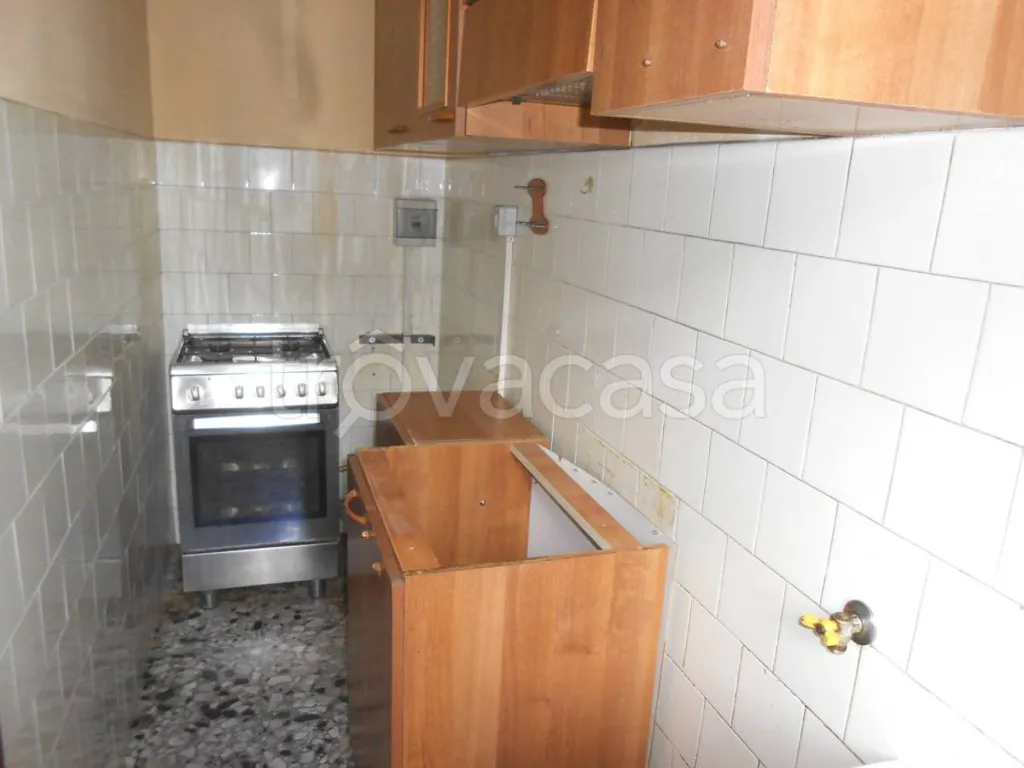Cuisine - Trilocale with Balcony in Rivoli