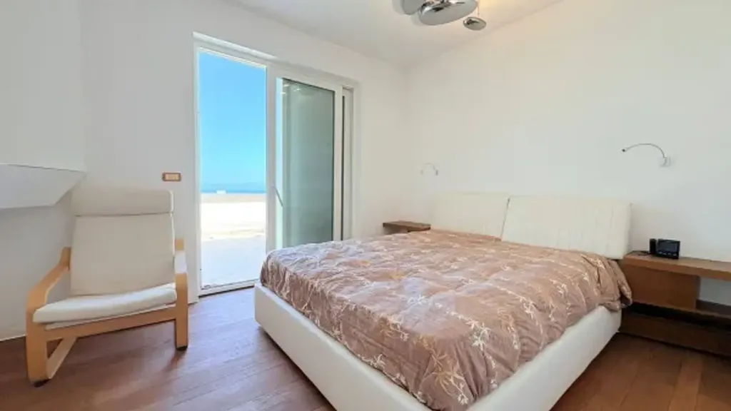 Magamistoad - Rustic Penthouse with Panoramic Terrace in Milazzo