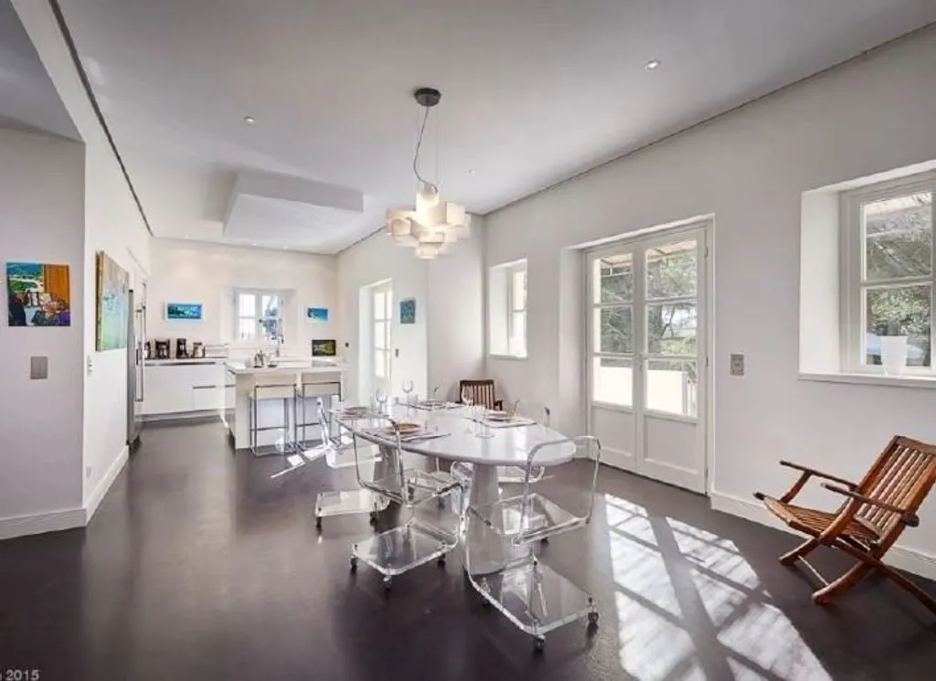 Dining Room - Luxury Villa with Pool in Antibes