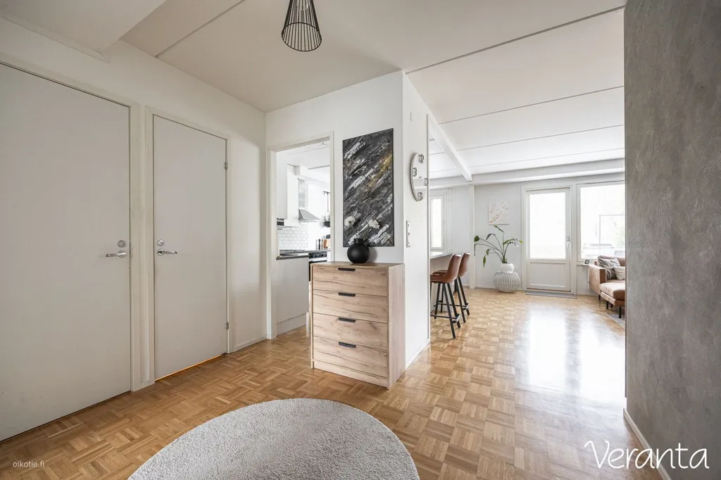 Entrée - Modernised Apartment with Sauna in Loukonlahti, Pirkkala