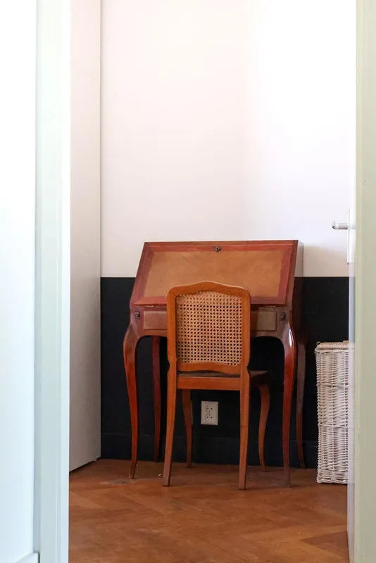 Bureau - Galerij Flat with Balcony in Rubroek, Rotterdam