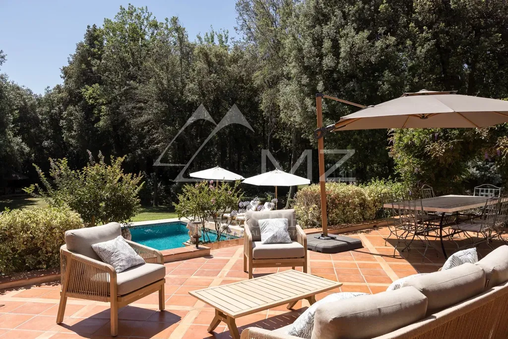 Terrace - Provencal Villa with Pool near Saint-Paul-de-Vence