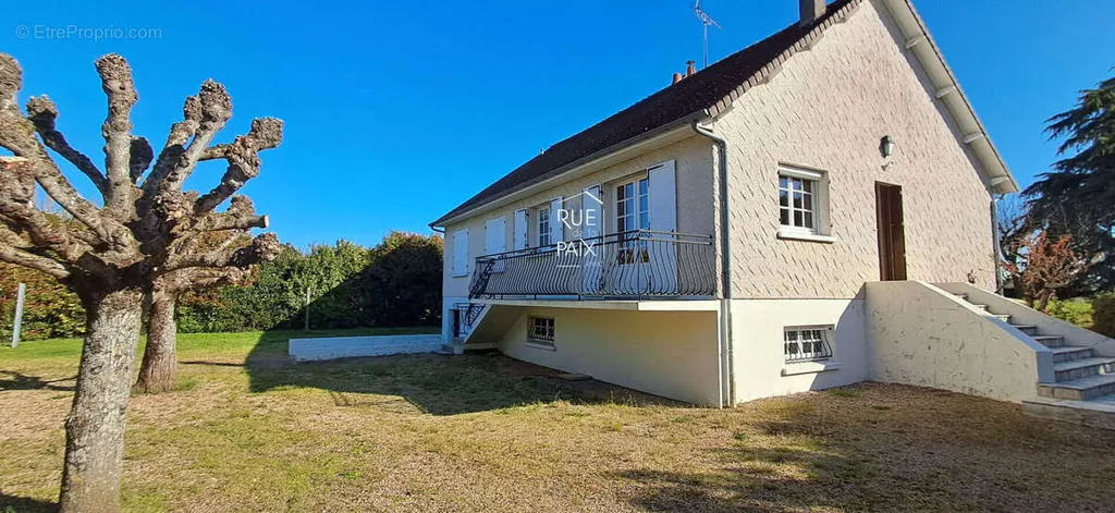 Välivaade - House with Garden in Thuré