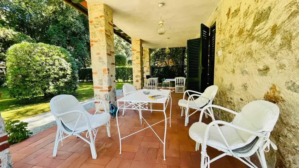 Terrass - Villa with Pool near Forte dei Marmi