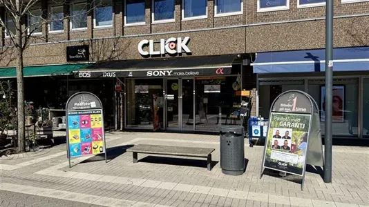 Välivaade - Commercial Space with High Visibility in Allerød