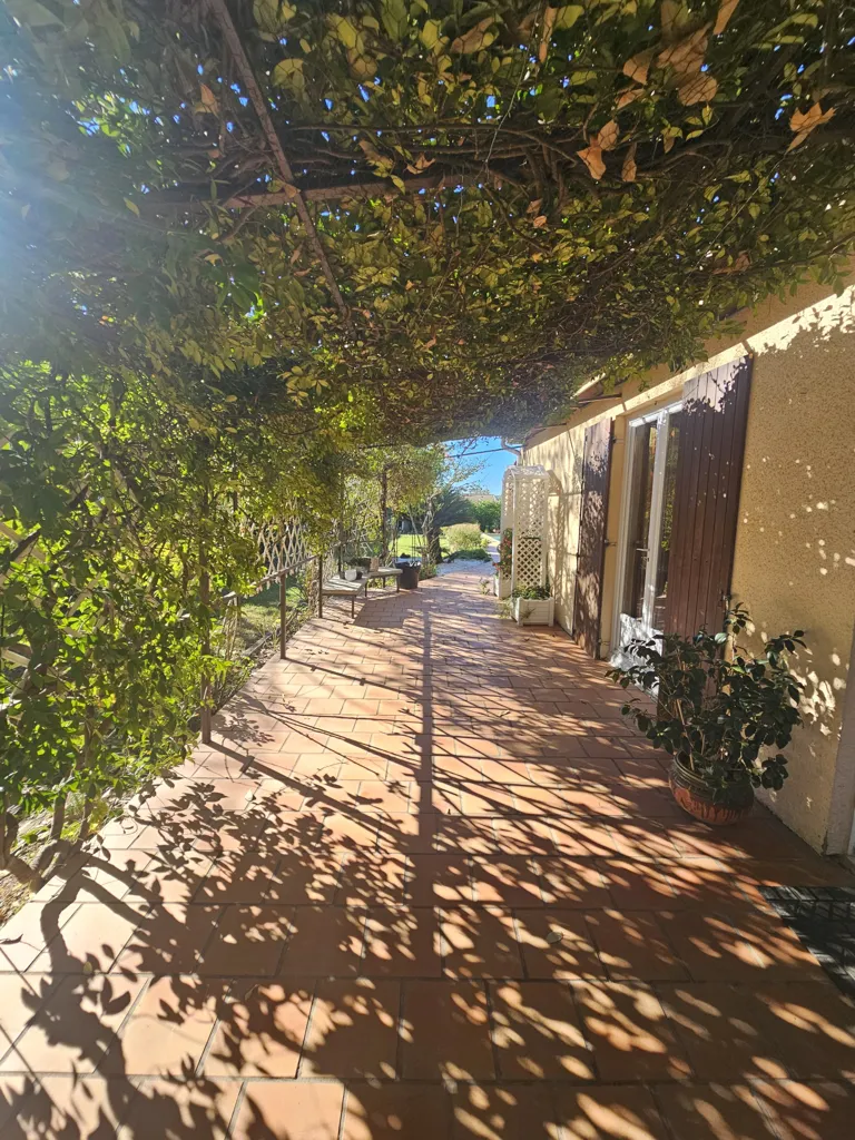Terrasse - Maison en Viager avec Piscine à Caveirac