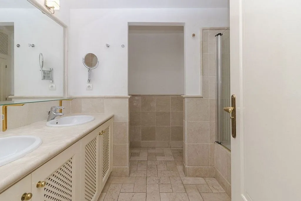 Salles de bain - Apartment with Pool and Terrace in Marbella
