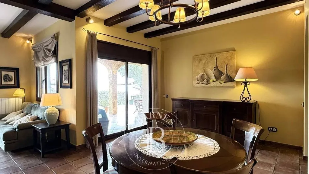 Salle à manger - Luxury Sea-View House in Argentona