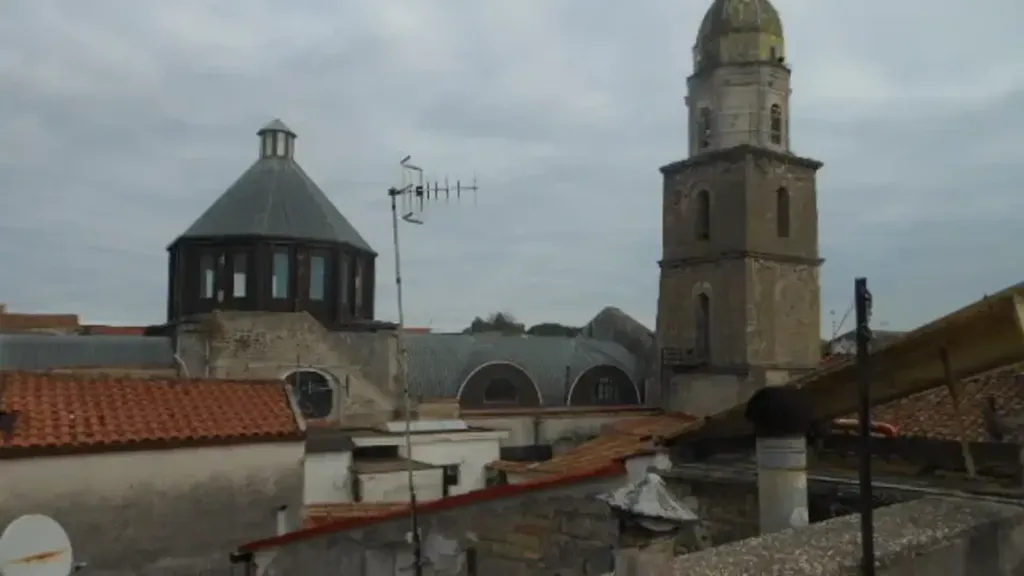Extérieur - Historic Apartment with Panoramic Solarium in Teano