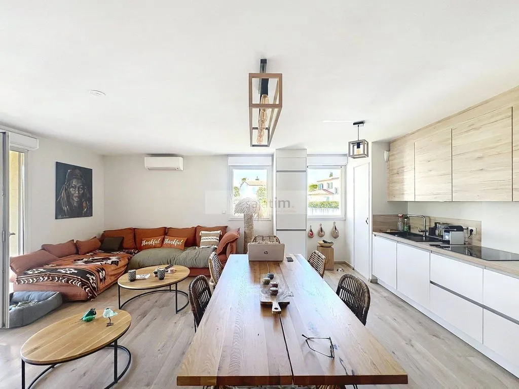 Elutuba - Luxury T3 Apartment with Terrace in La Ciotat