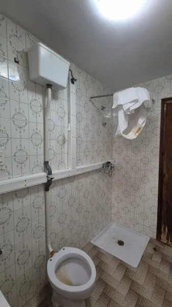 Vannitoad - Three-Storey Townhouse with Balconies in Antella