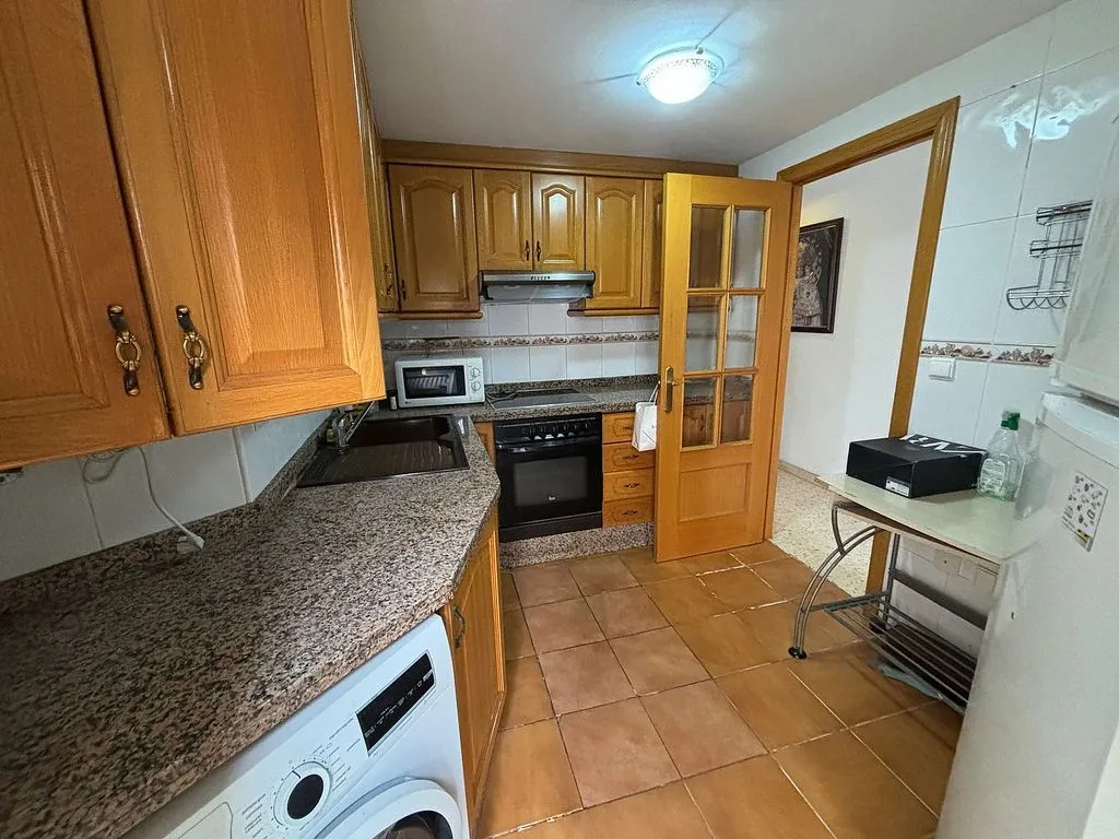 Cuisine - Apartment with Balcony and Terrace in Massamagrell