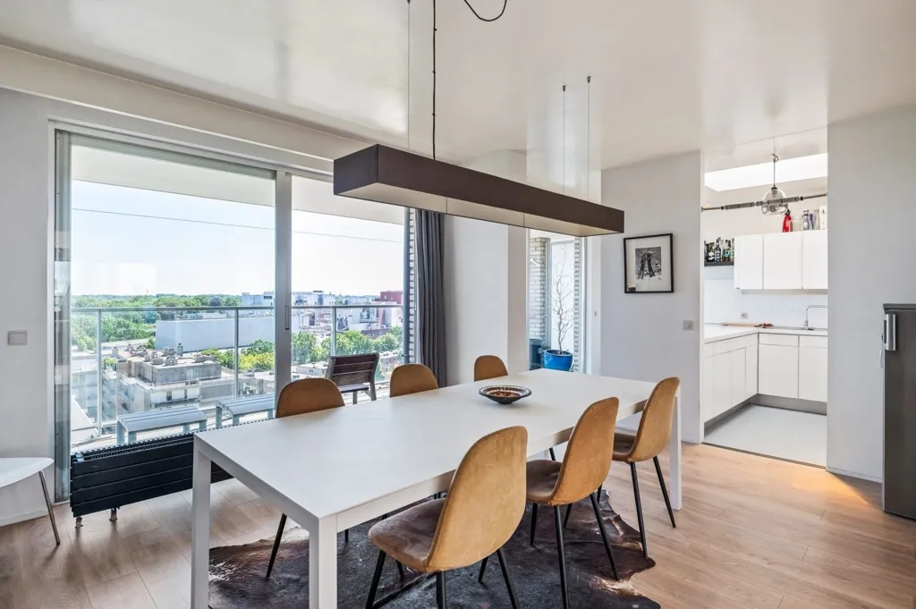 Söögituba - Duplex with Four Terraces in Antwerp