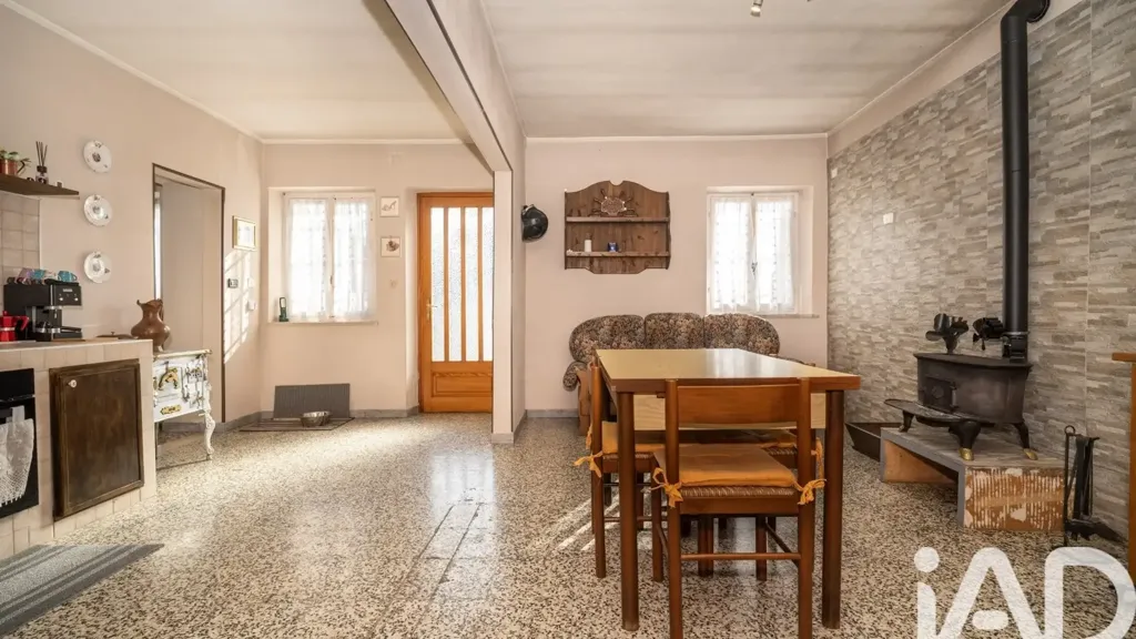 Sala da pranzo - Villa with Garden in Crescentino