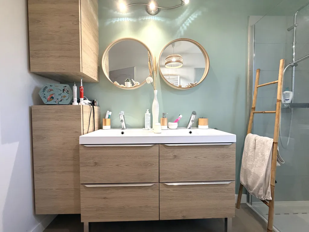 Salles de bain - Propriété Familiale avec Piscine à Plan-d'Orgon