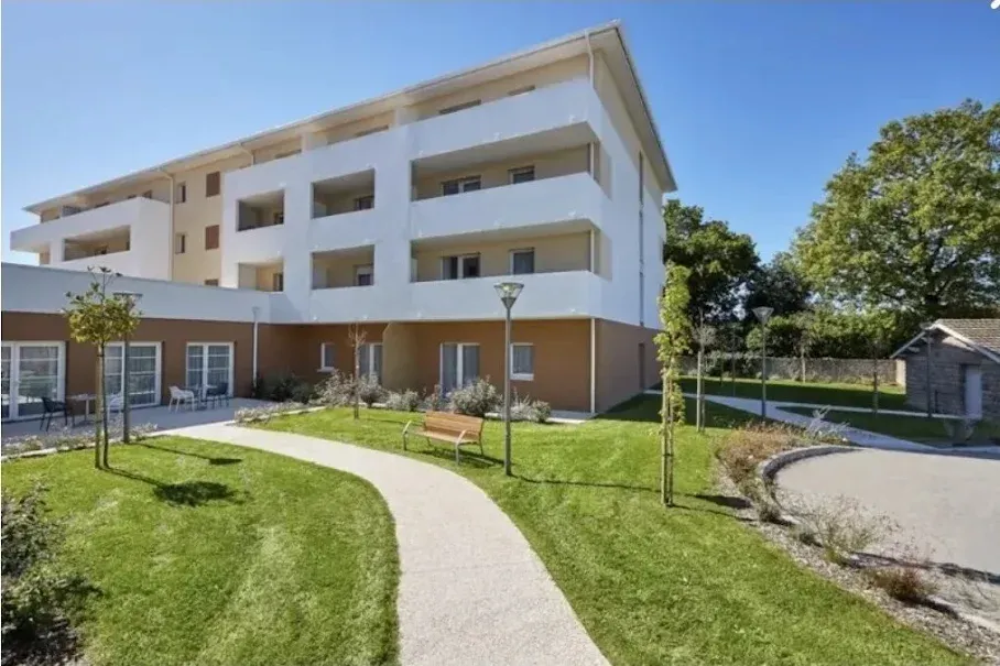 Giardino - 2-Bed Apartment with Balcony in Challans