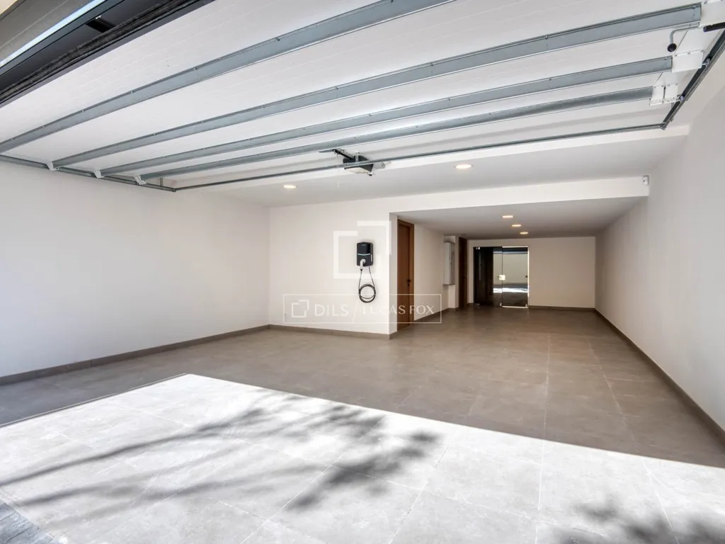 Garage - Newly Built Villa with Sea Views in Platja d'Aro